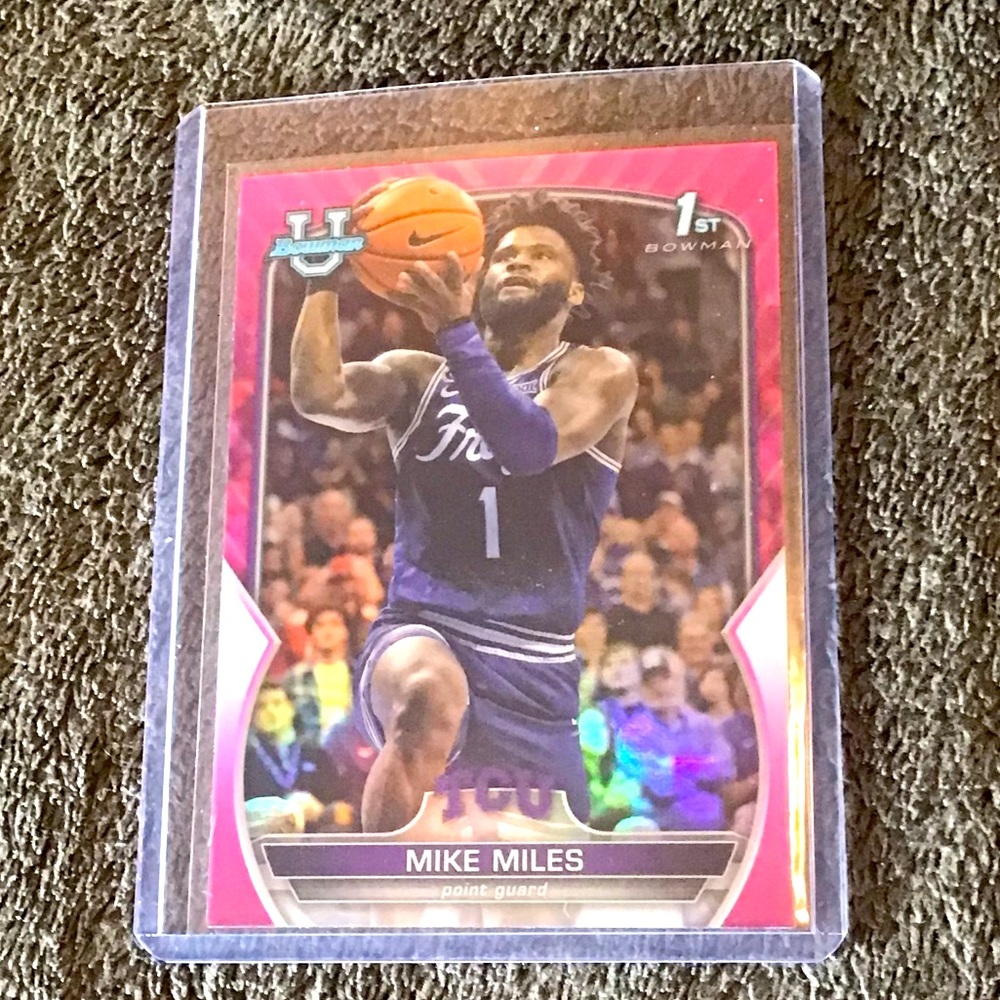 Mike Miles 2022-23 Topps Bowman University Chrome Pink Refractor RC Rookie